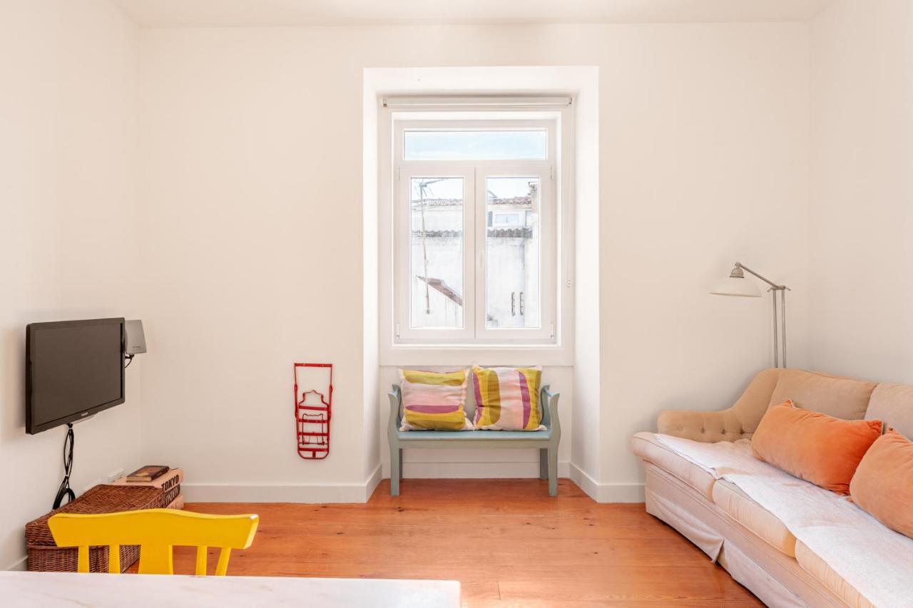 Joivy Chic 2Br Apt In Bairro Alto, 2Mins To Sao Pedro De Alcantara Viewpoint Lizbona Zewnętrze zdjęcie